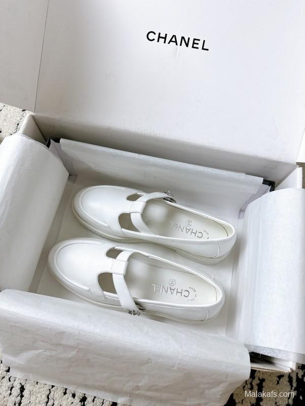 Chanel 2025 SS Loafers Classic Elegant Design - KFY00320