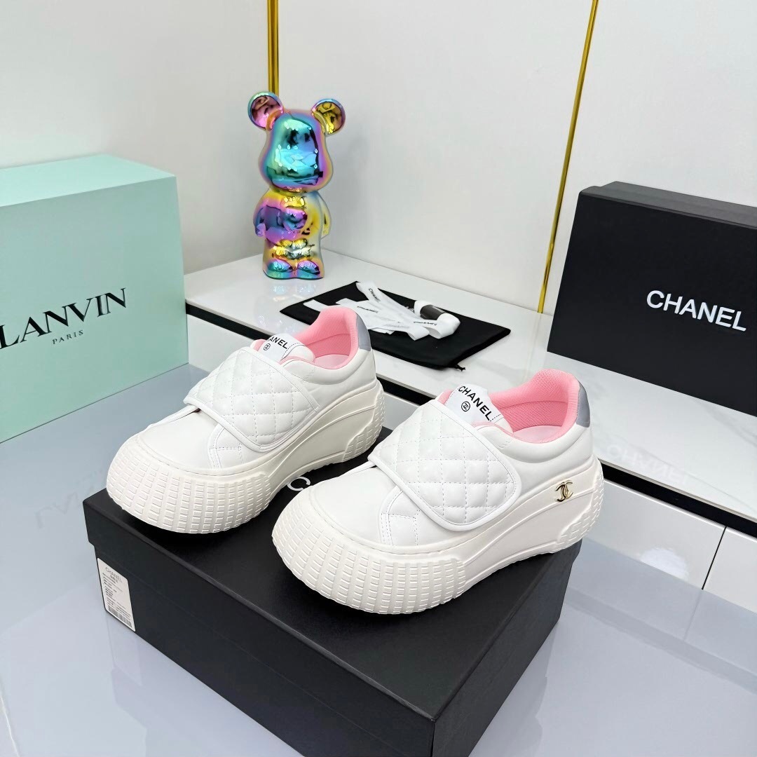 Chanel 2025/SS Panda Loafers Bread Shoes - LY00330