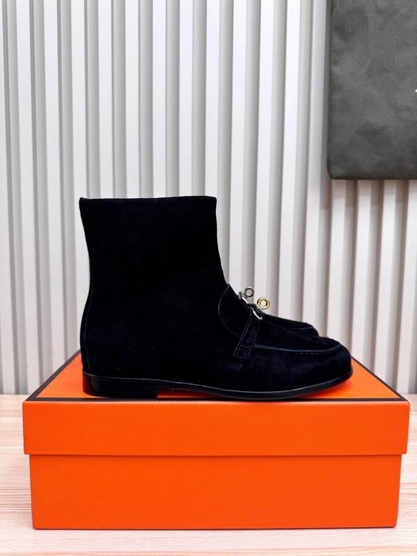 Hermes Kelly Buckle Ankle Boots - LY00390