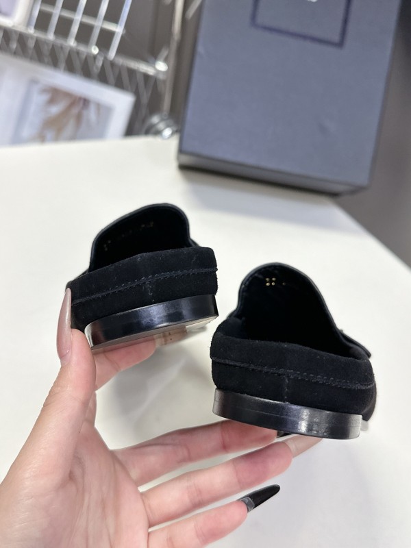 Saint Laurent Classic Loafer Mule Flats - KFY00320