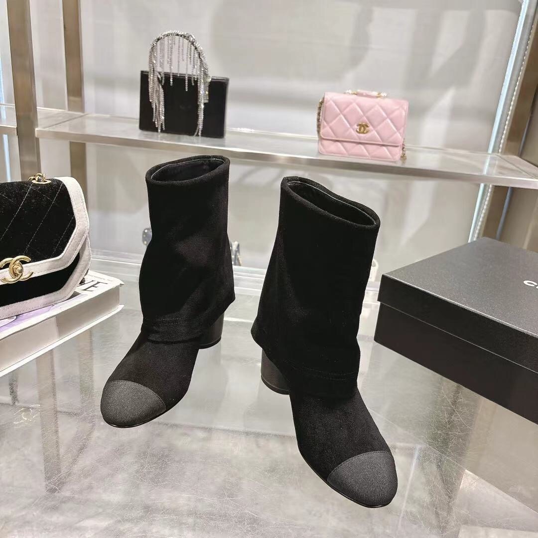 Chanel 2025/SS Autumn Winter Runway Turn-Cuff Chunky Heel Straight Boots Tube Boots with Classic Color Blocking - LY00400