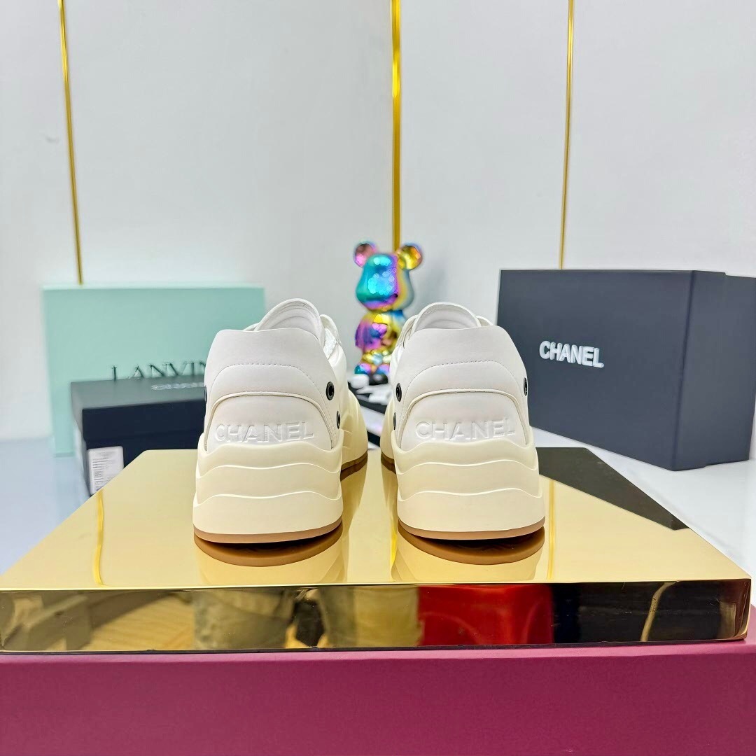Chanel 2025 SS Casual Sneakers Panda Color Bread Shoes - LY00320