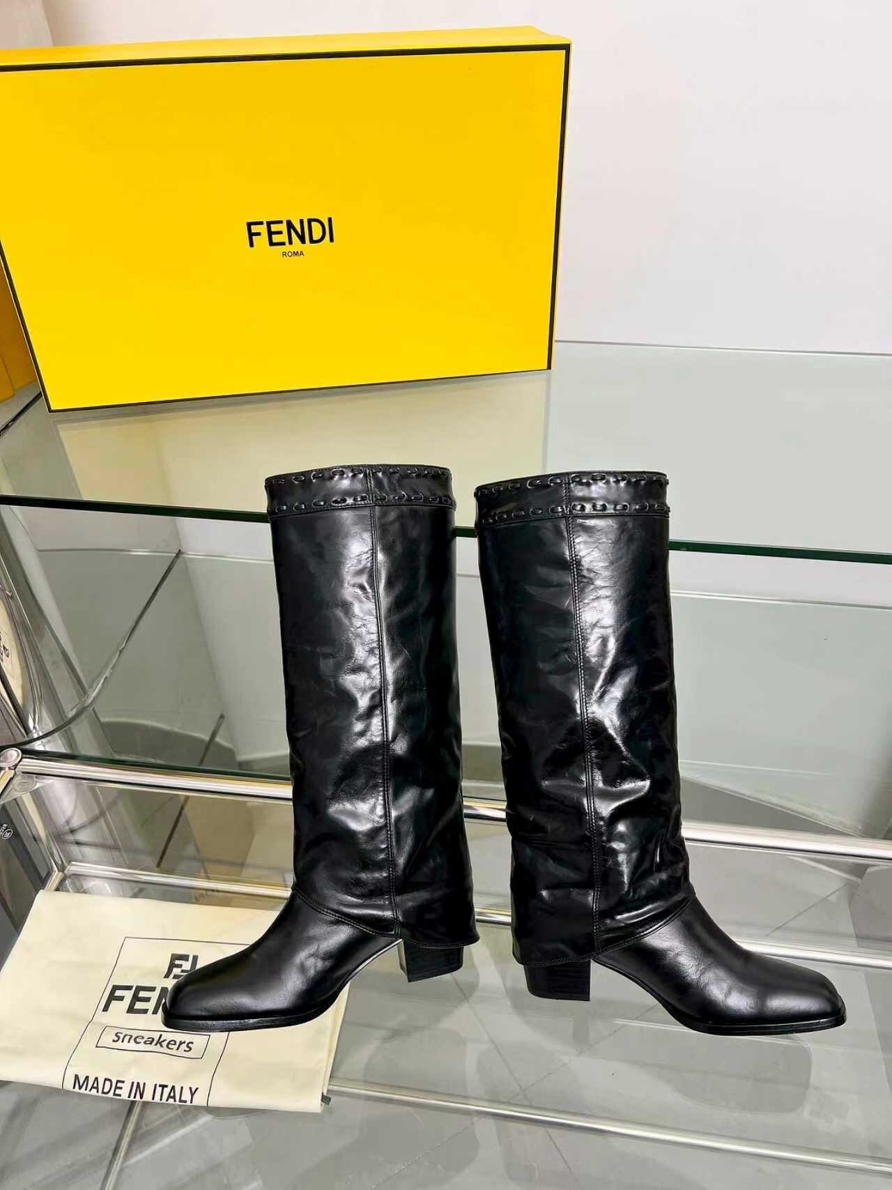 Fendi 2025 SS Wide Leg Boots with Block Heel - LY00440/LY00510
