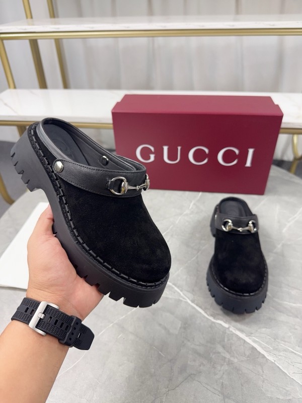 Gucci Double GG Platform Loafers - KFY00280