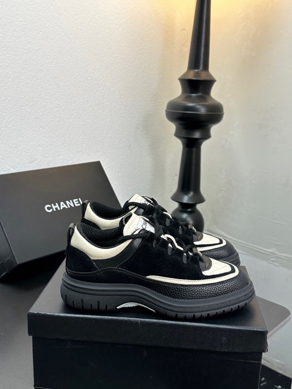 Chanel Spring-Summer 2025 Runway Thick Sole Sneakers - LY00320