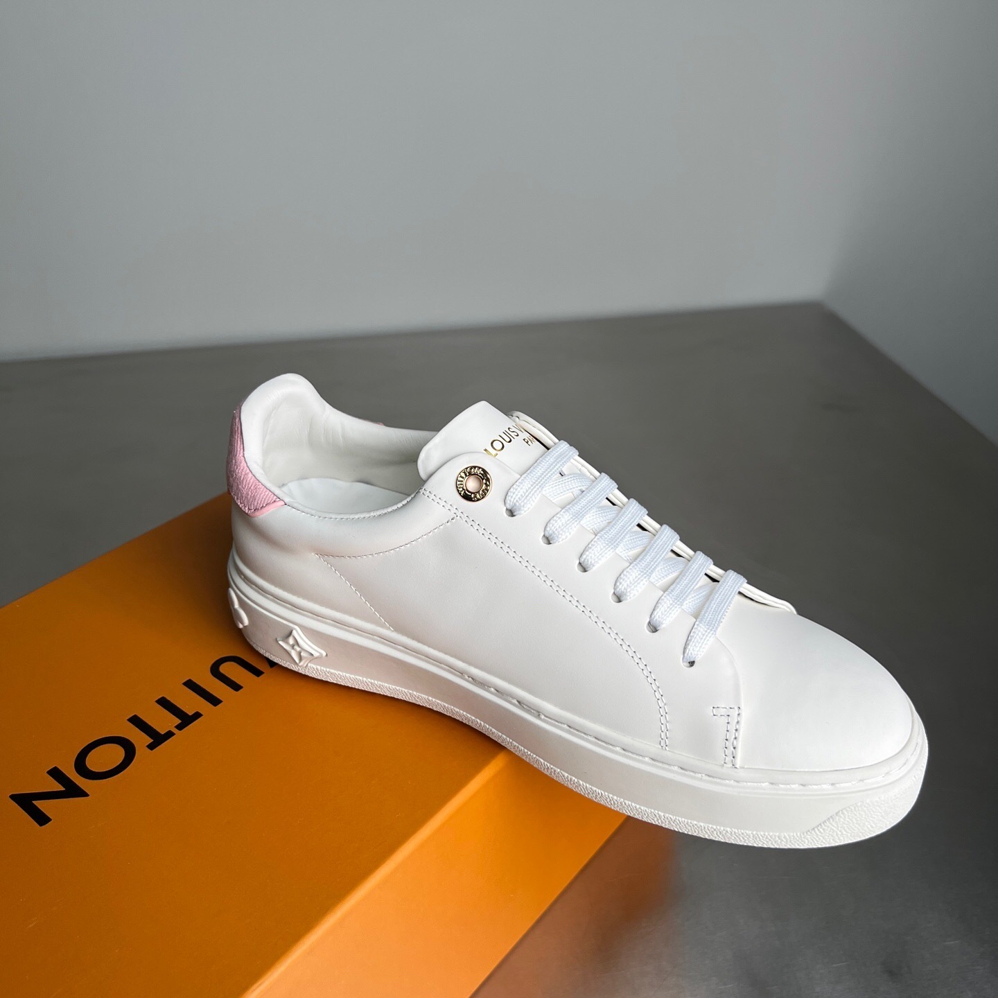 Louis Vuitton Takashi Murakami Time Out Cherry Blossom Leather Flat Low-Top Sneakers - YC