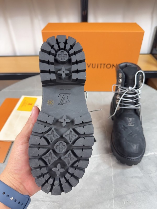 Timberland x LV Monogram Ankle Boots Waterproof Suede - LY00380
