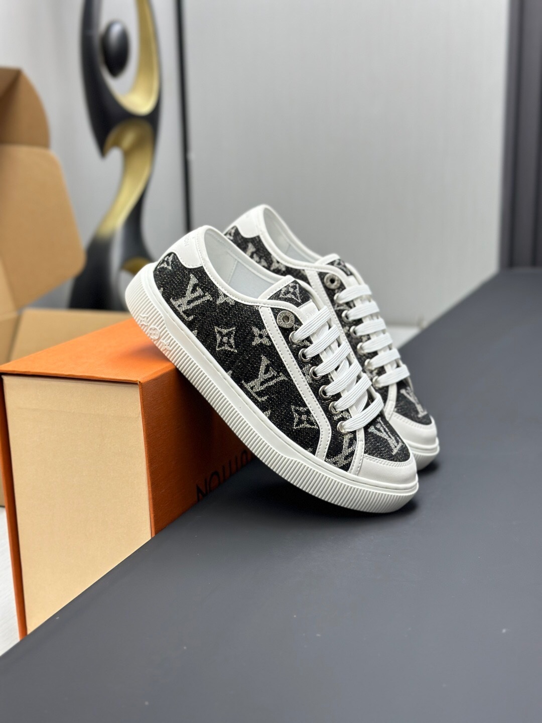 Louis Vuitton Time Out Series Monogram Animal Print Casual White Sneakers - AS00260