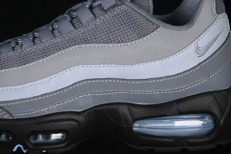 Nike Air Max 95 Retro Running Shoes with Cushioned Air Sole - IB7682-001