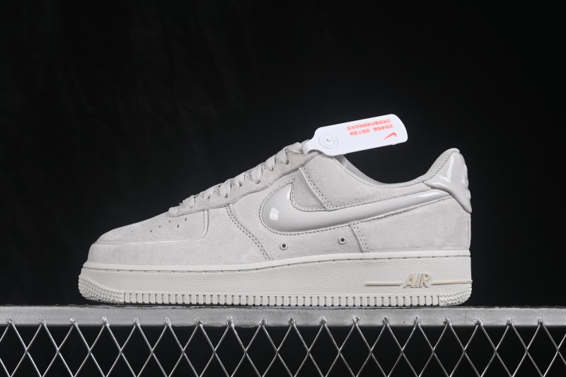 Nike Air Force 1 '07 Low Retro Basketball Shoes with Classic Leather Upper - HV4406-001
