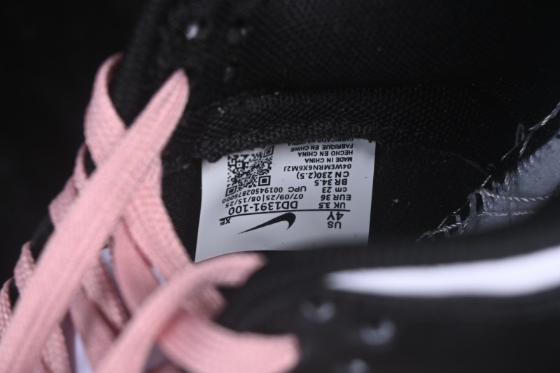 Nike SB Dunk Low Black Pink Skateboarding Shoes - DD1391-100