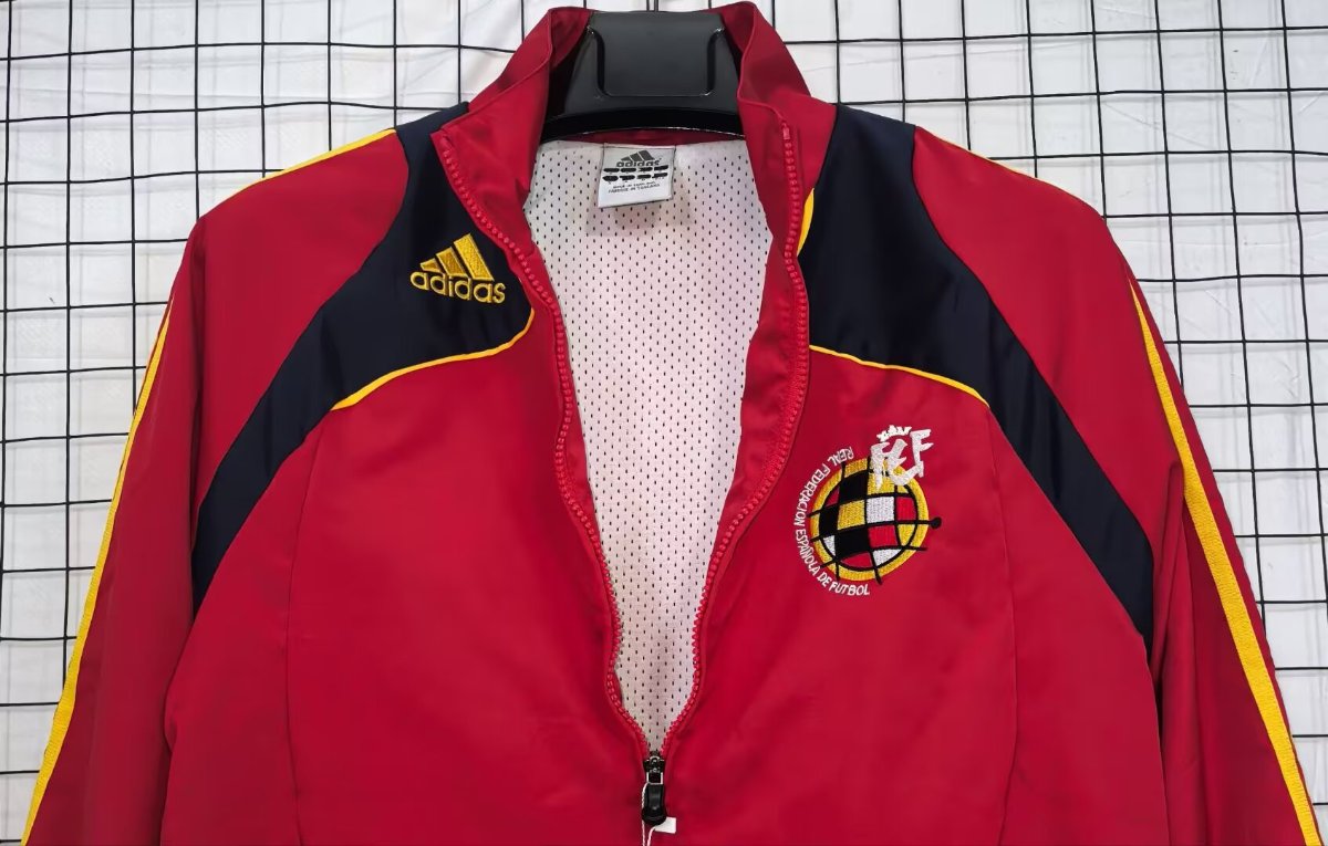 2026 Spain Vintage Adidas Red Full Zipper Windbreaker