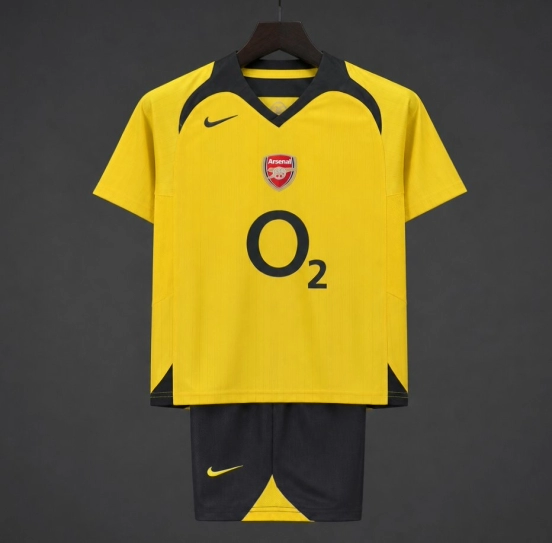 Retro Kids 05/06 Arsenal Away Jersey