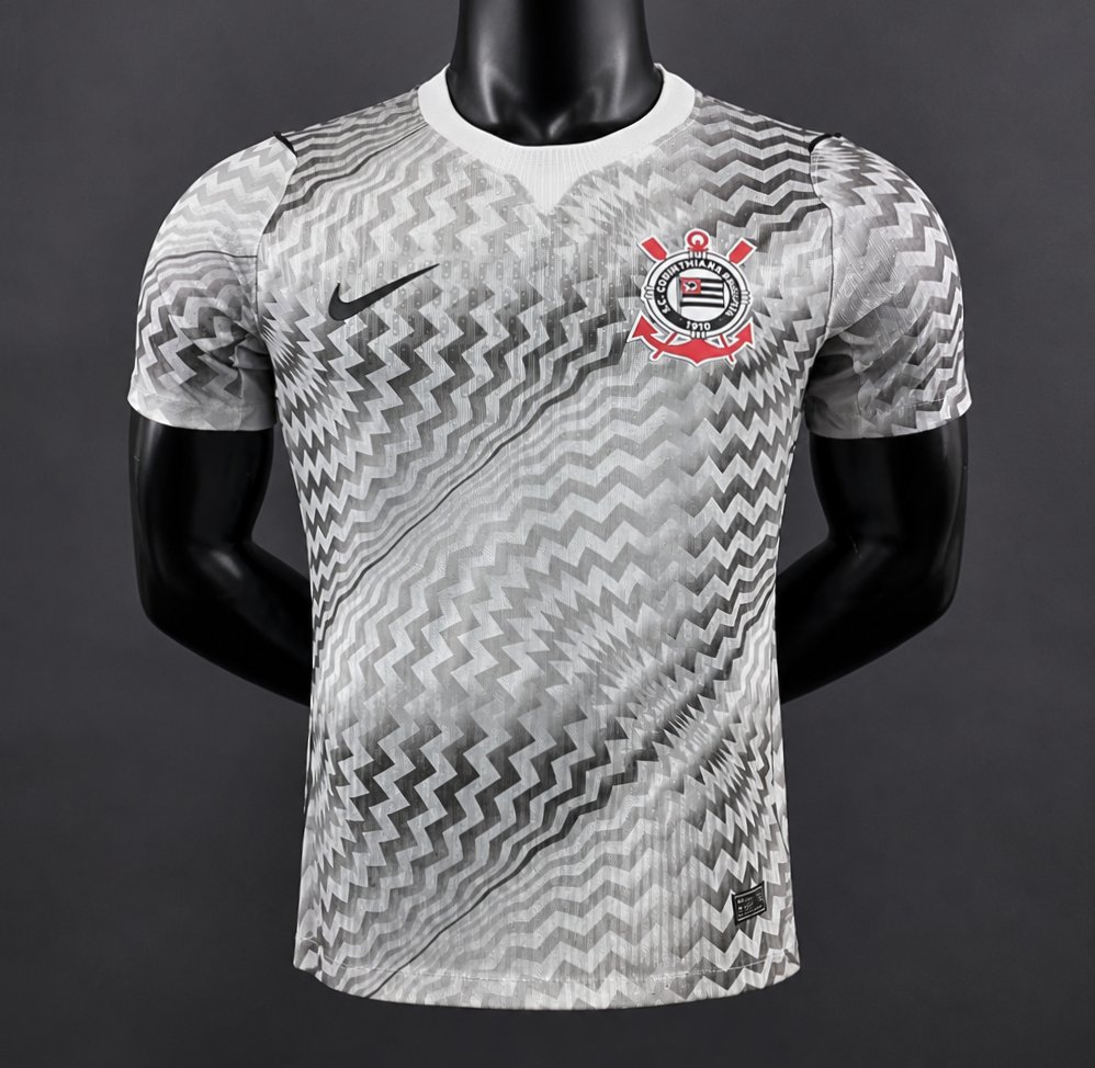 Player Version 26/27 Corinthians Goalkeeper Jersey With Distinctive Black/White Zigzag Pattern