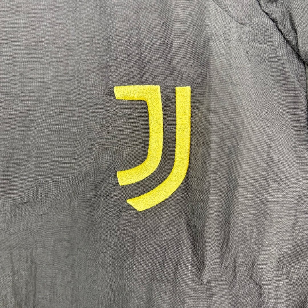 26/27 Juventus Black Full Zipper Windbreaker